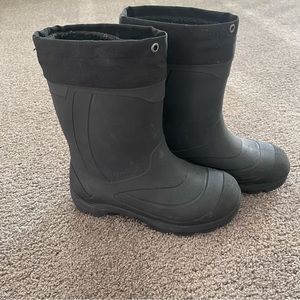 Kamik Winter boots size 4